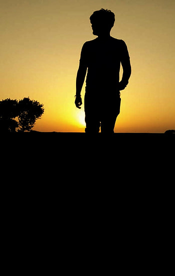 Sunset, alone, dark, sun, walk HD phone wallpaper