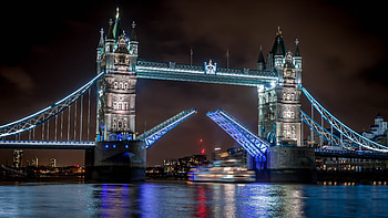Raised span, Tower Bridge HD wallpaper