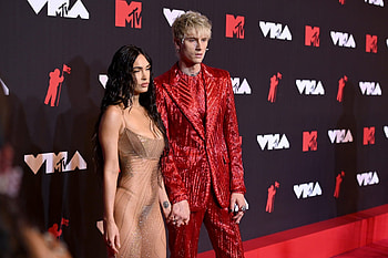 Megan Fox, Machine Gun Kelly, Skurrile Geschichte, Kennenlernten HD wallpaper