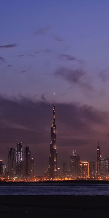 Middle East travels, Dubai cityscape, Night graphy, Aesthetic visuals HD phone wallpaper
