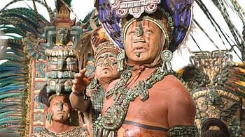 Apocalypto, Cinematic masterpiece, Mesmerizing visuals, Thrilling storyline HD wallpaper