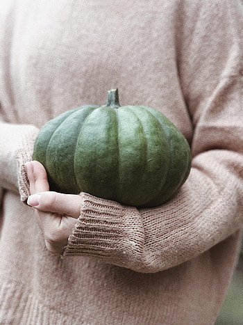 Autumn, Pumpkin, Miscellanea, Miscellaneous, Hands, Sweater HD phone wallpaper