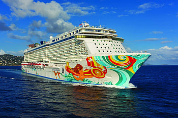 five months, cruises canceled, norwegian ship, travel reporter HD wallpaper