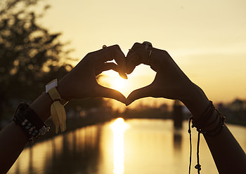 Love, Hands, Heart, Sunlight HD wallpaper