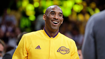 Smiling Basketball Icon - LA Lakers Legacy, Los Angeles Lakers, NBA, Kobe Bryant, Sports HD wallpaper