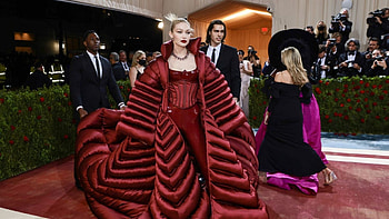 Met Gala 2022, Best dressed celebrities, Red carpet HD wallpaper