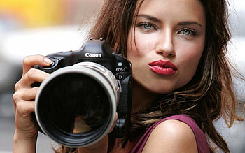Adriana Lima, Red lips kiss, Canon camera , resolution HD wallpaper