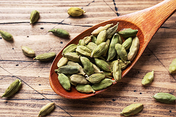 Cardamom substitute, Easily find spices, Flavorful blend, Culinary hack HD wallpaper