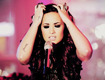Demi Lovato, pretty, hands, singer, tattoos, hair HD wallpaper