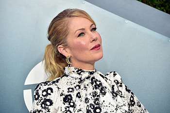 Christina Applegate, Multiple sclerosis diagnosis, Actress reveals HD wallpaper