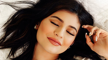 Kylie Jenner, background, Celebrity face, 62546 px HD wallpaper