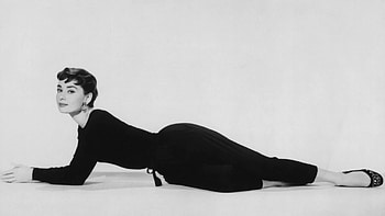Audrey Hepburn, Biography, Net worth, Quotes HD wallpaper