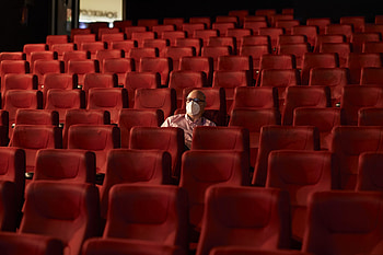 Joy of returning, Cinema after lockdown, Post-lockdown movie viewing, Theatre ambiance HD wallpaper