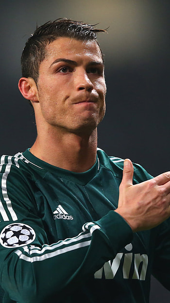 Cristiano Ronaldo Icon | Real Madrid C.F. Exclusive , Real Madrid C.F., Cristiano Ronaldo, Sports HD phone wallpaper
