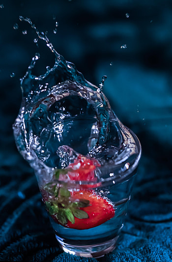 Food, Strawberry, Spray, Splash, Glass HD phone wallpaper