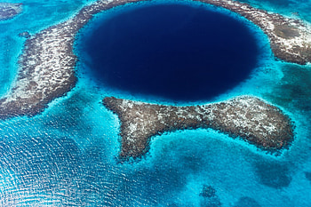 Mysterious tracks, Great Blue Hole, Unearthed secrets, Ancient mystery HD wallpaper