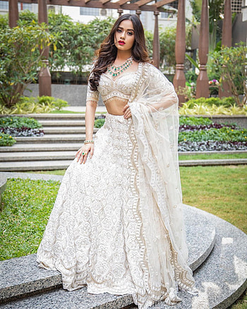 Jannat, bride, dress HD phone wallpaper