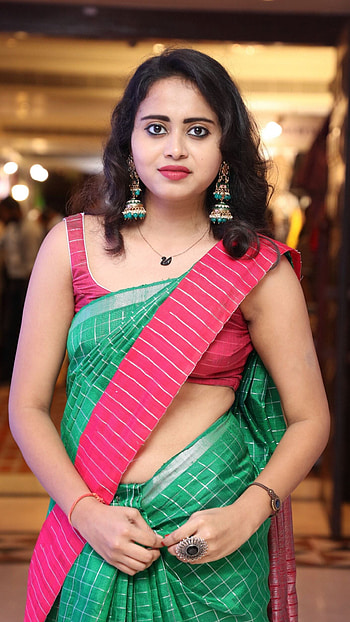 Suchitra, telugu actress, saree lover HD phone wallpaper