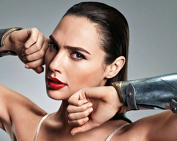 Gal Gadot, wonder woman, red, face, lips, girl, actress, hand HD wallpaper