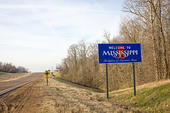 Mississippi travels, COVID-19 cases, Inmates from Mississippi, Vermont return HD wallpaper