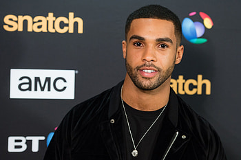 Lucien Laviscount movies, Dating life, Emily in Paris, Single status HD wallpaper