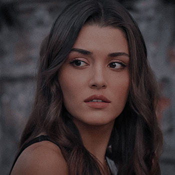 Love Is in the Air, Hande Ercel HD phone wallpaper