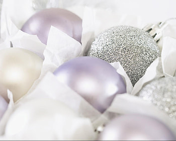 silver balls, pink, white, holiday, pretty, christmas, silver, decorations, balls HD wallpaper