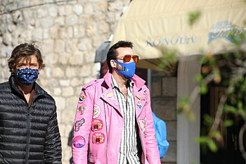 The Unbearable Weight of Massive Talent, Pedro Pascal on set, Dubrovnik Croatia, Pedro Pascal style HD wallpaper