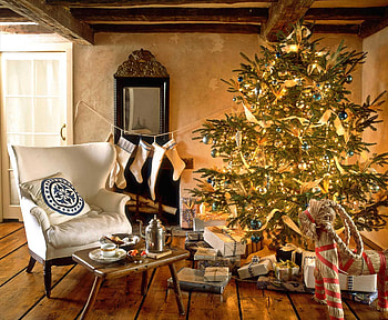 Cozy Country Christmas, chair, room, cozy, gifts, country, interior, tree, holiday, Christmas HD wallpaper
