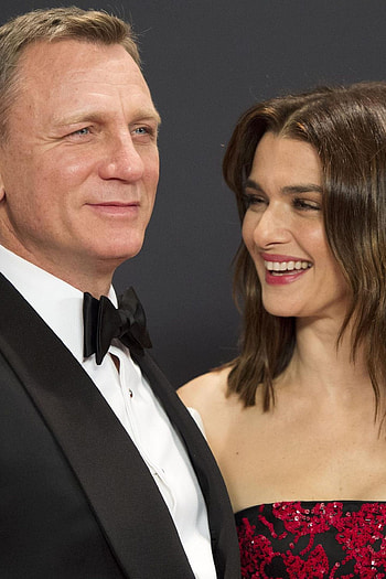 Daniel Craig, Rachel Weisz, Baby joy, New addition to the family HD phone wallpaper