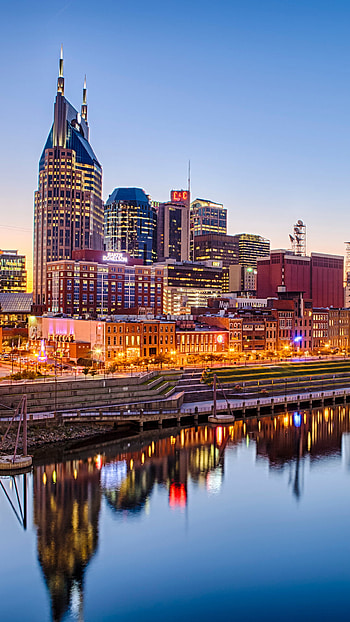 Nashville Skyline, Thrilling 3-day adventure, Vibrant city life, Unforgettable memories HD phone wallpaper