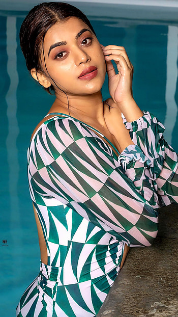 Yamini Bhaskar, telugu actress HD phone wallpaper