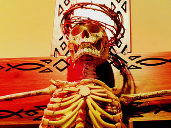 His story, thrones, cross, his, skeleton HD wallpaper
