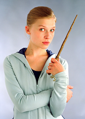 Fleur Delacour, Triwizard tournament robes, Magical portrait, Elegant HD phone wallpaper