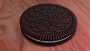 Artistic Oreo love, Creative expressions, Cookie-inspired art, Delicious visuals HD wallpaper