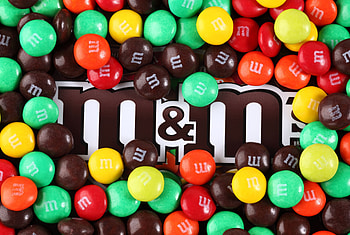 M&M's, Irresistible confectionery, Party pleaser, All-time favorite HD wallpaper