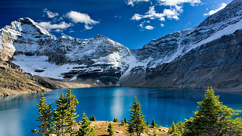 superb mountain lake, snow, clouds, mountains, forest, lake HD wallpaper