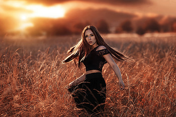 Girl Model Sunset Gold Field , girls, model, field HD wallpaper