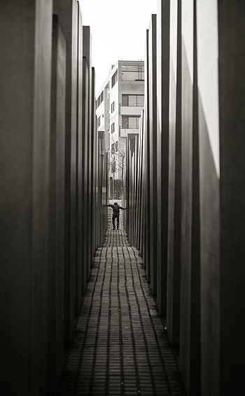 Walls, Silhouette, Miscellanea, Miscellaneous, Bw, Chb, Lane, Long, Narrow HD phone wallpaper