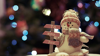*Christmas*, snowman, signs, north, lights, , holiday toy snowman HD wallpaper