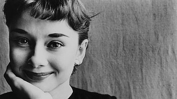 Audrey Hepburn, Modern feminism, Iconic actress, Cultural influence HD wallpaper