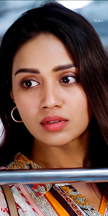 Nivetha Pethuraj, eye HD phone wallpaper