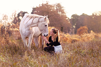 Cowgirl and her Horse, horse, cowgirl, blonde, field HD wallpaper