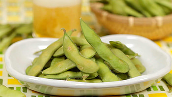 Pounding birou haine, Edamame pods HD wallpaper