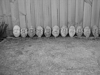 Faces at a fence, plaster, shells, wood, mesmerizing HD wallpaper