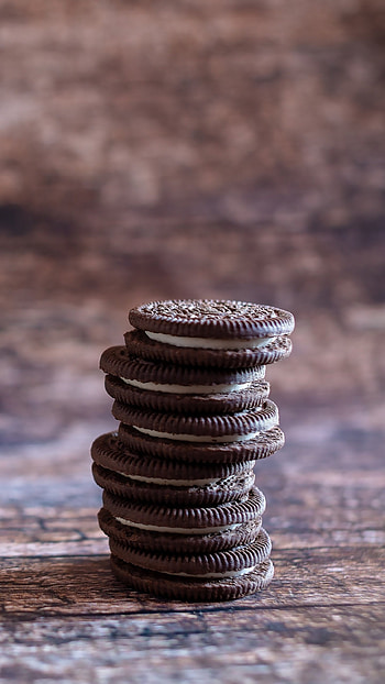 Oreo Cookies, Irresistible food, Sweet satisfaction, Crispy treat HD phone wallpaper
