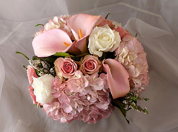 Flowers, Roses, Bouquet, Cloth, Calla, Tenderness, Hydrangea, Callas, Tea Tree HD wallpaper