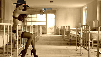 Bunkhouse Target Practice . ., style, cowgirl, pistol, bunkhouse, brunettes, NRA, fashion, ranch, women, models, western, hats, female HD wallpaper