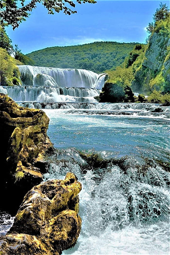 Una river Bosnia, sky, natural_landscape HD phone wallpaper
