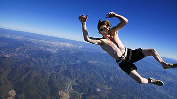Banzai skydiving, Unique sport, Parachute throws, Gravity-catching HD wallpaper